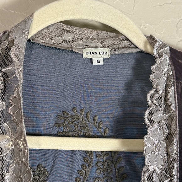 Chan Luu crushed velvet embroidered kimono cardigan shawl sweater duster - Picture 4 of 8